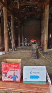 phun thuốc chống mối