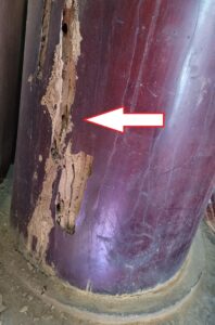 tác hại nghiệm trọng do mối-ăn hỏng cột nhà